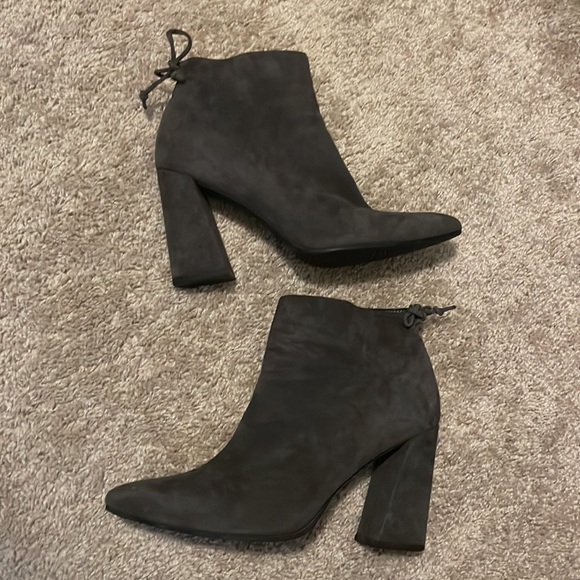 Stuart Weitzman Grey Suede Ankle Boots Size 10 - Picture 2 of 13